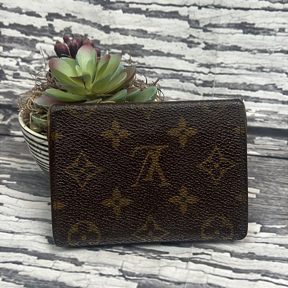 Louis Vuitton - ID/Card Holder - Bi-Fold - Picture 2 of 10